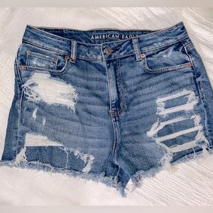 American eagle distressed denim shorts